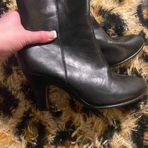 Almond toe black ankle boots. Aerosoles. Boots. Heels.